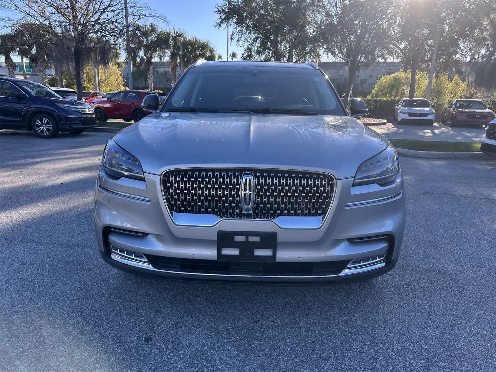 Thumbnail: 2020 Lincoln Aviator - 9