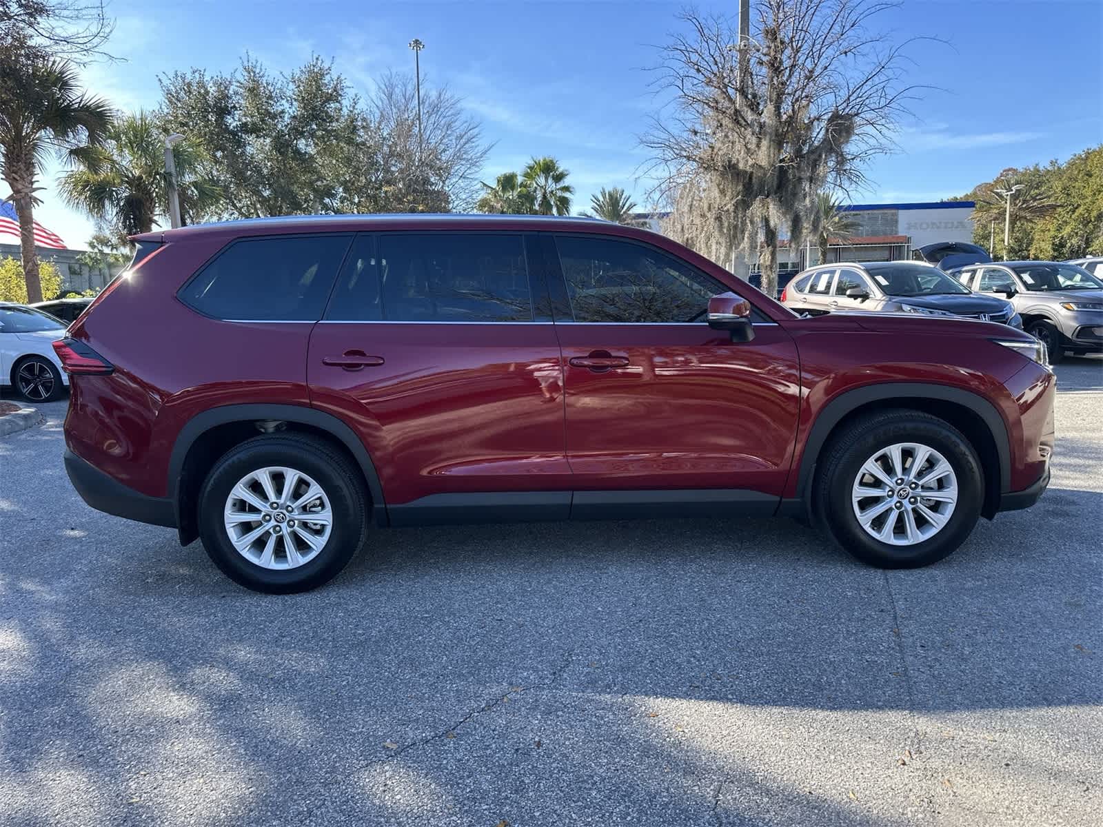 Thumbnail: 2024 Toyota Grand Highlander - 7