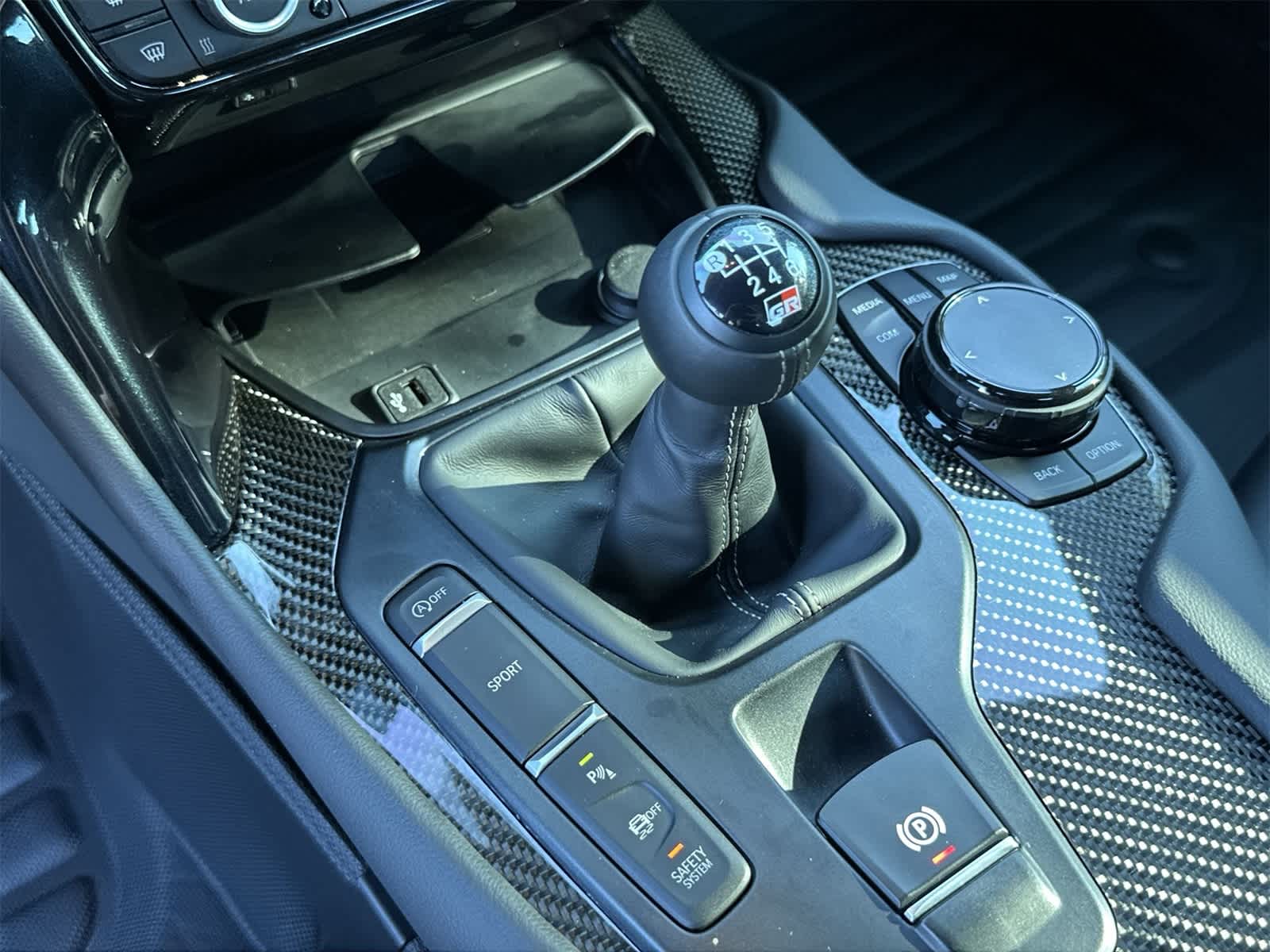 Thumbnail: 2025 Toyota GR Supra - 18