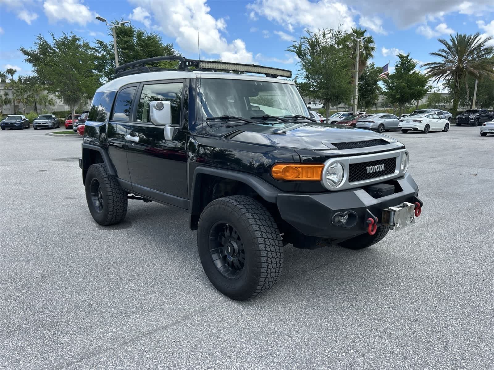 Thumbnail: 2014 Toyota FJ Cruiser - 8