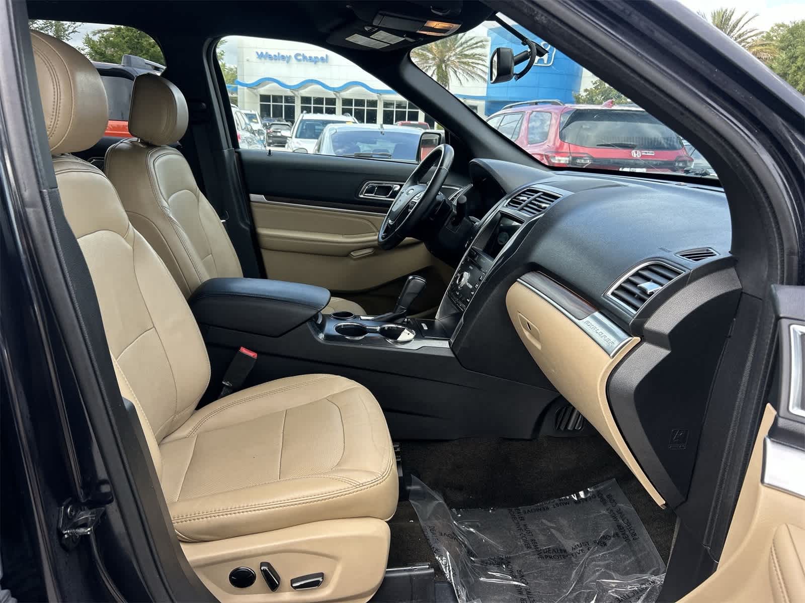 Thumbnail: 2017 Ford Explorer - 19
