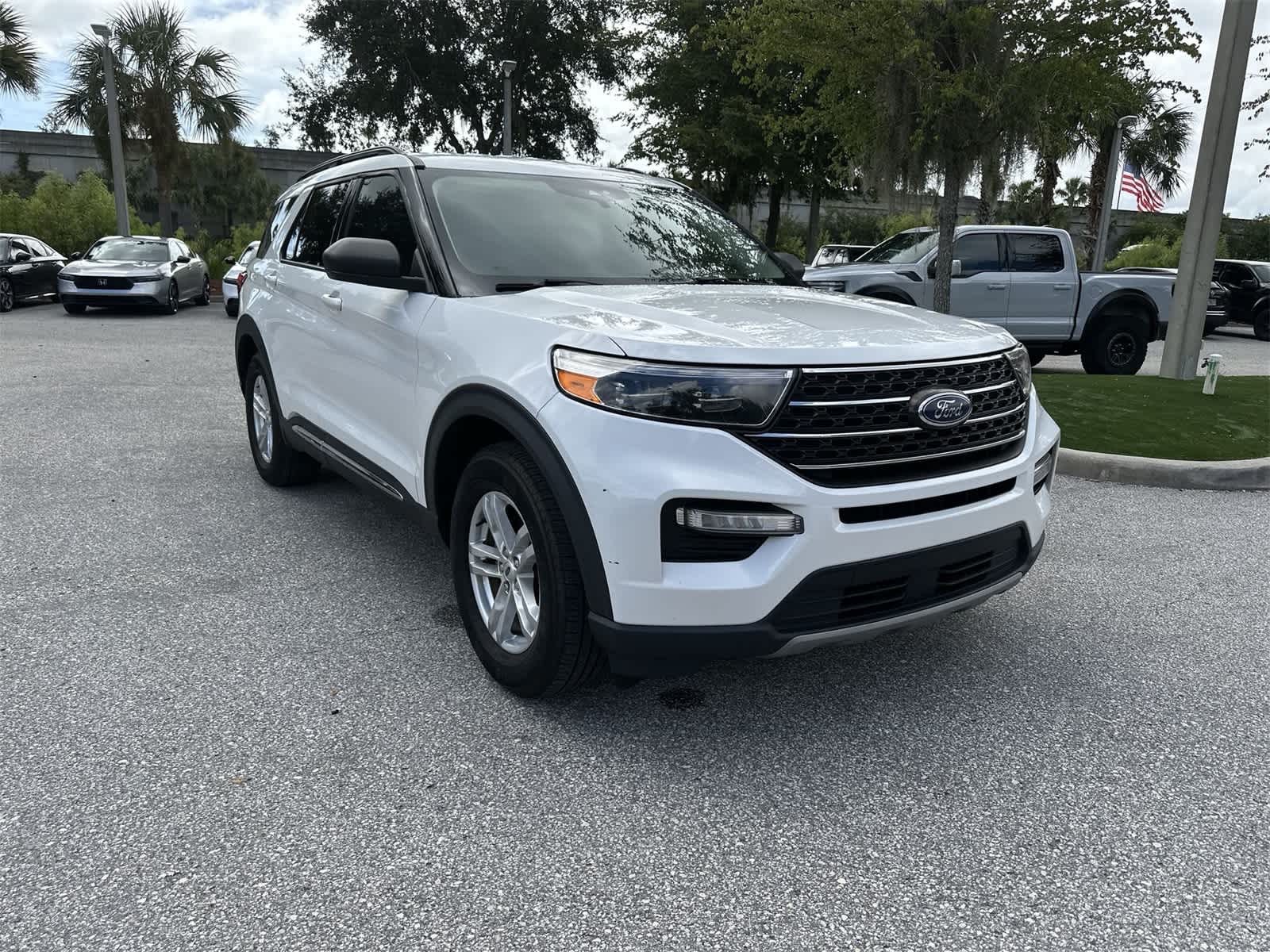 Thumbnail: 2022 Ford Explorer - 8