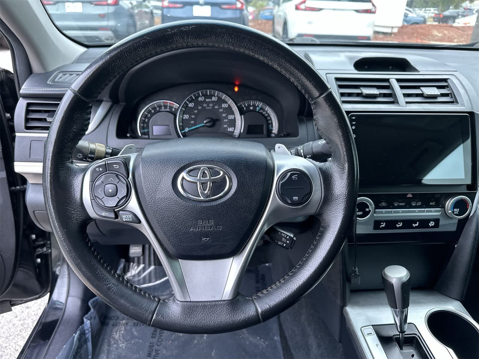 Thumbnail: 2012 Toyota Camry - 18