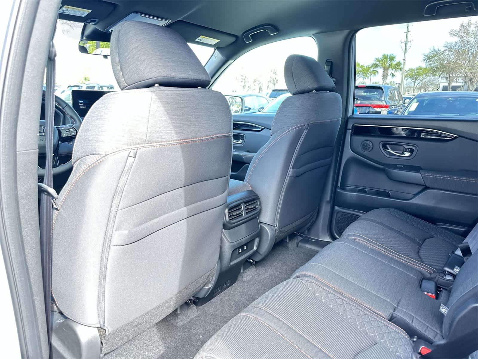 Thumbnail: 2026 Honda Pilot - 14