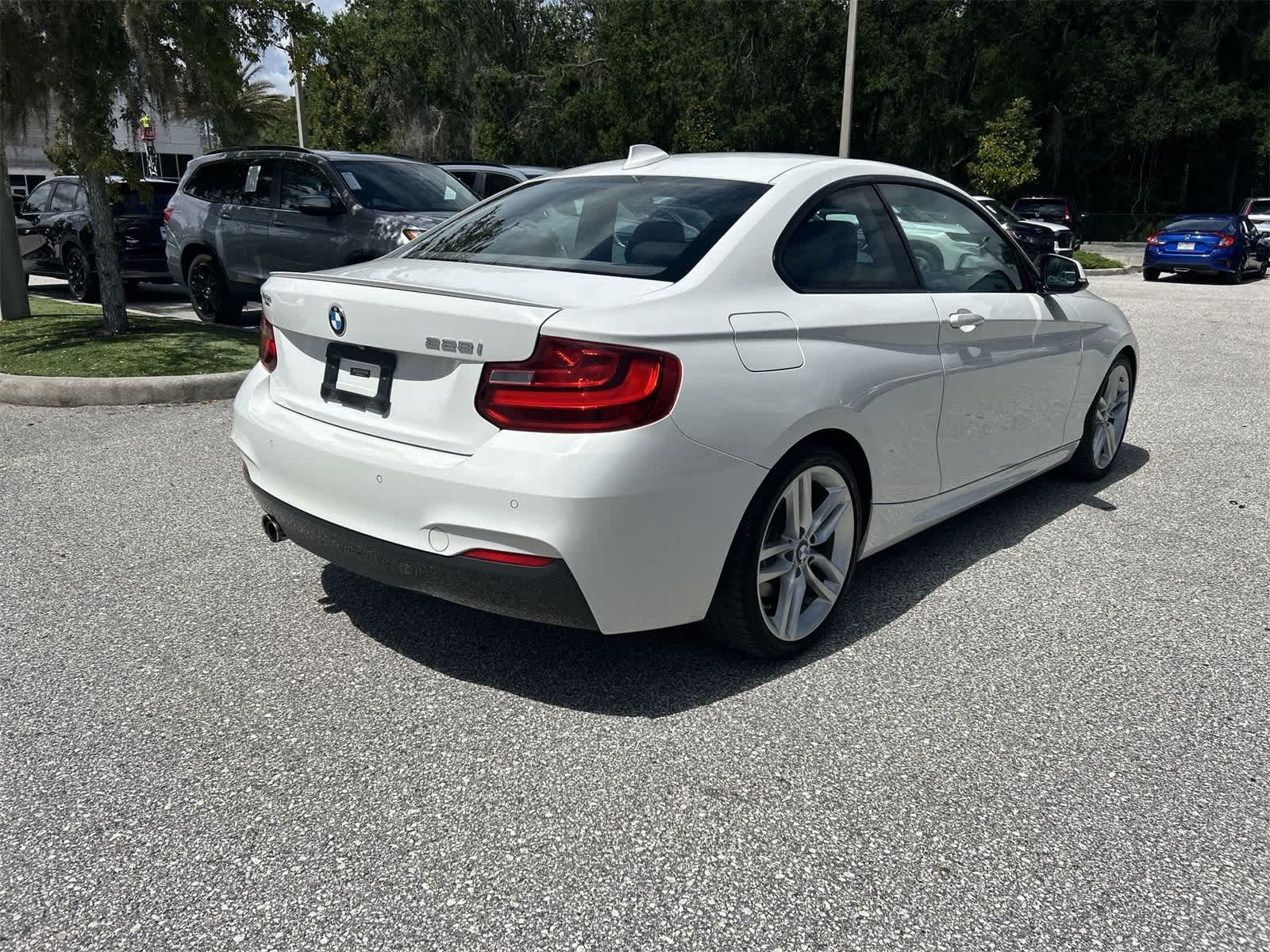 Thumbnail: 2016 BMW 2 Series - 6