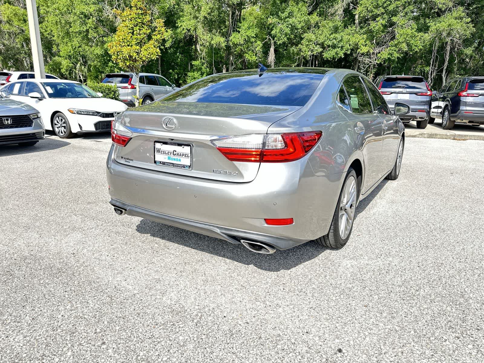 Thumbnail: 2016 Lexus ES - 6