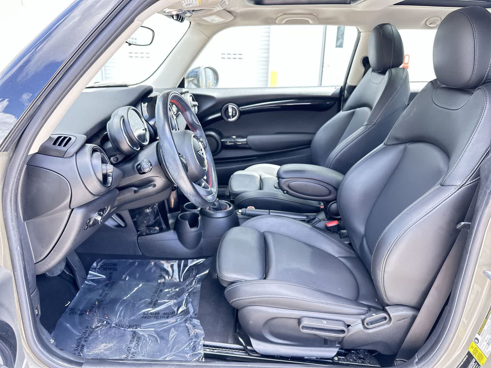 Thumbnail: 2019 MINI Cooper Hardtop - 12