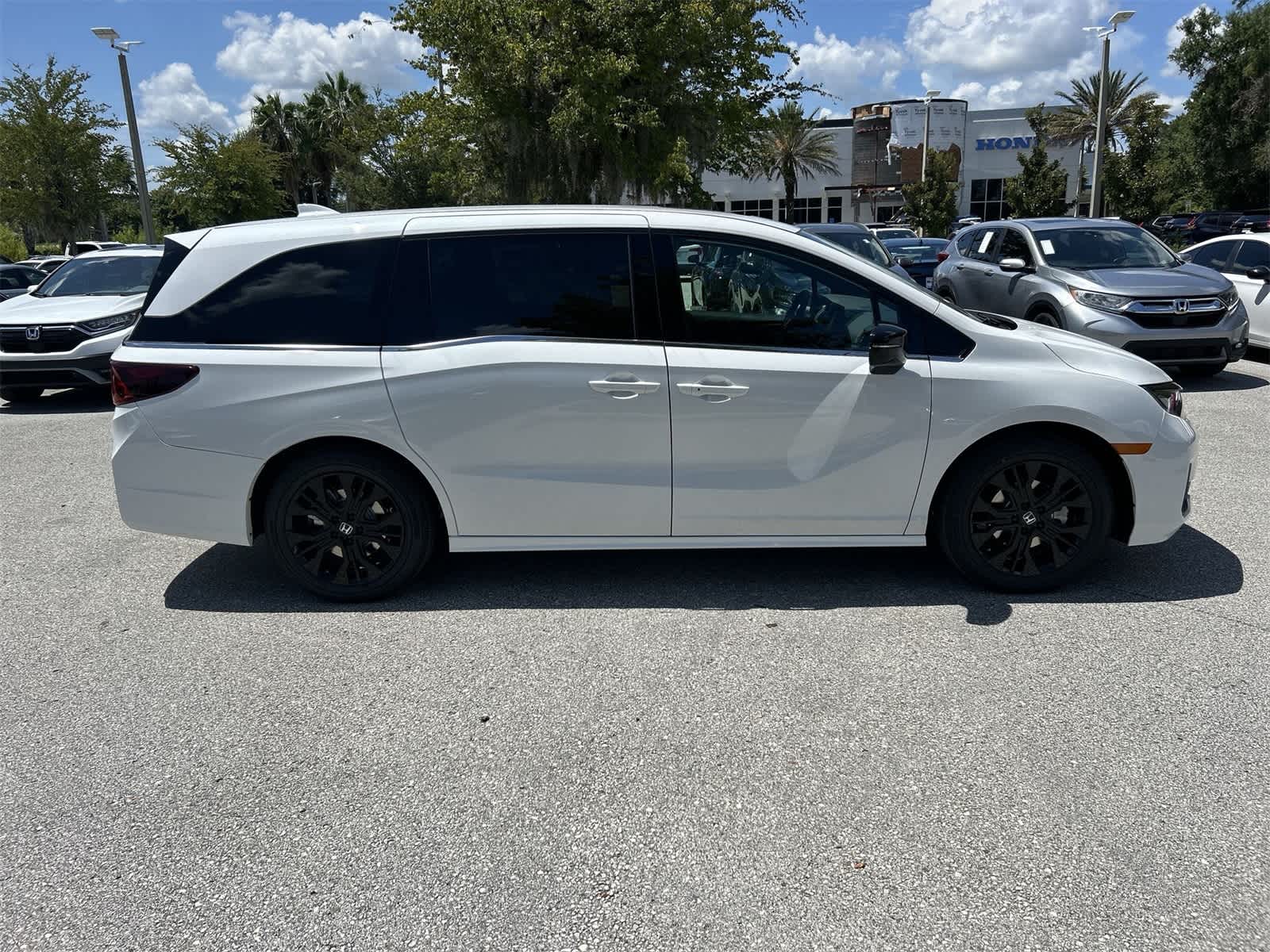 Thumbnail: 2026 Honda Odyssey - 7