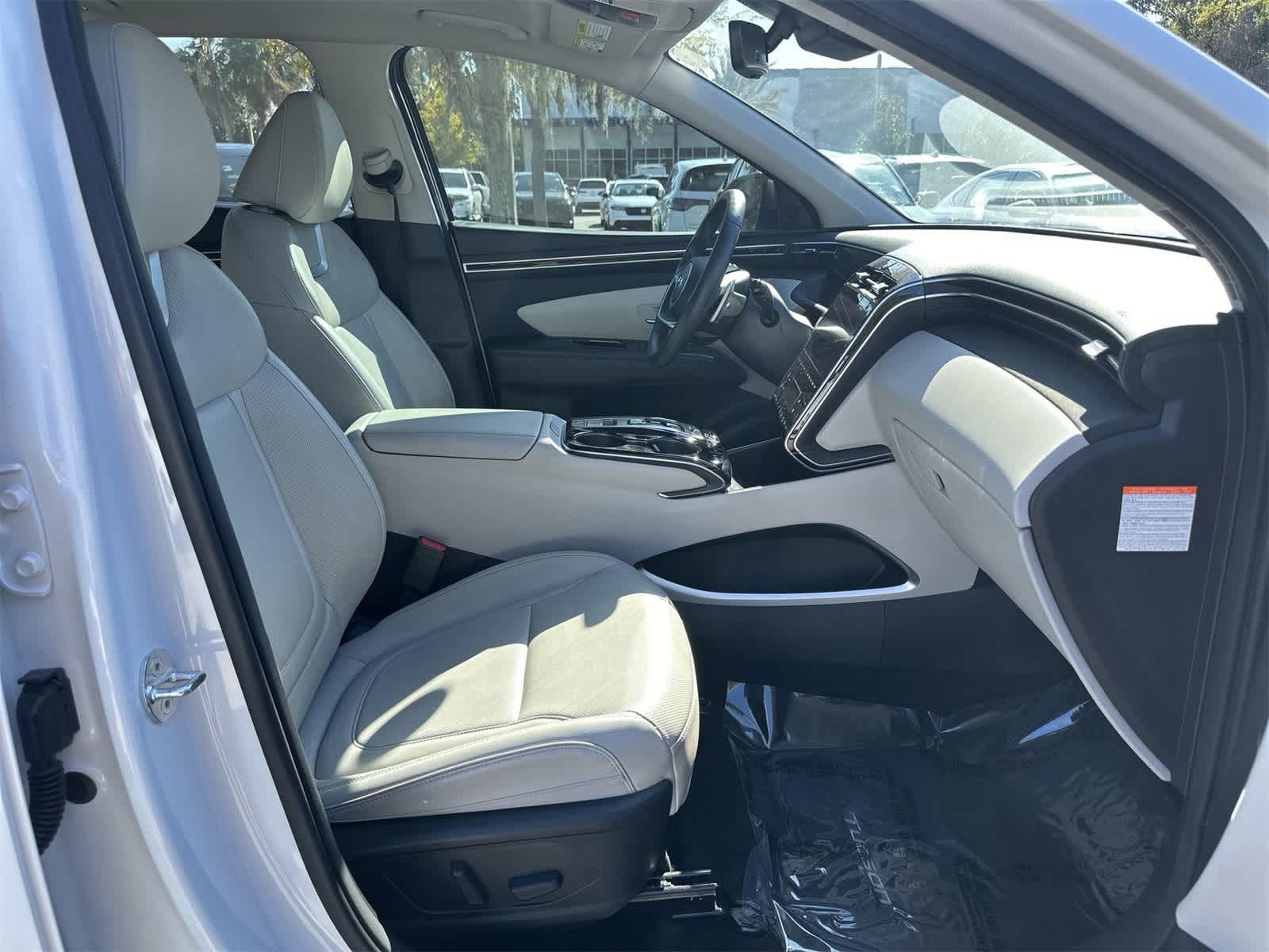 Thumbnail: 2023 Hyundai Tucson - 17