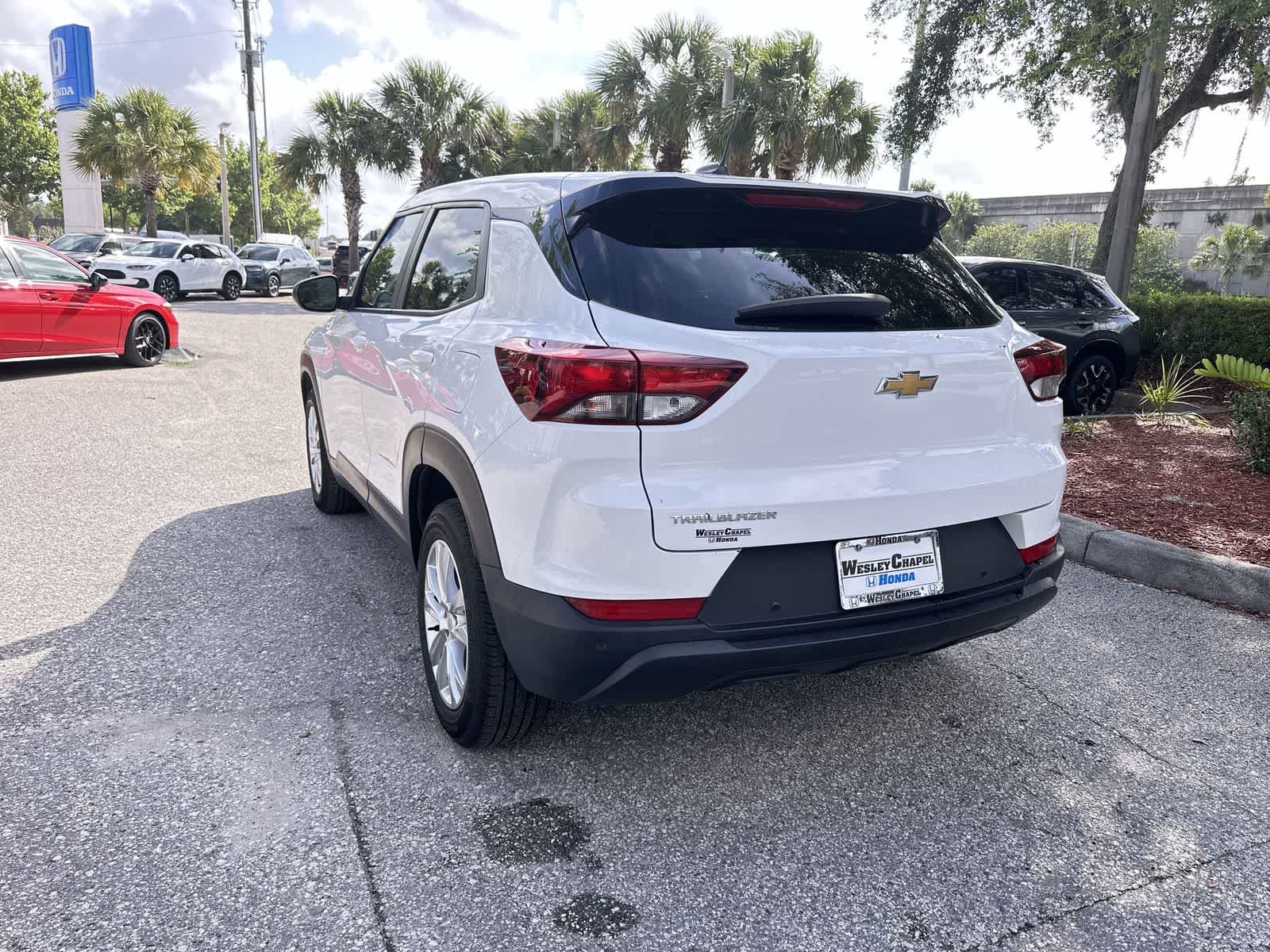 Thumbnail: 2021 Chevrolet TrailBlazer - 4