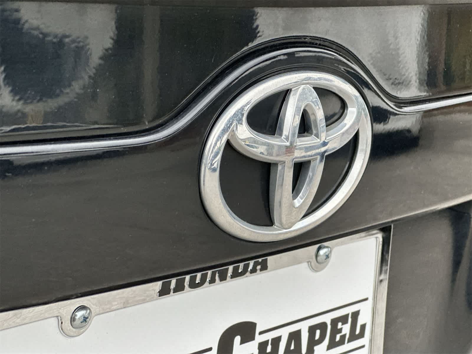 Thumbnail: 2012 Toyota Camry - 10