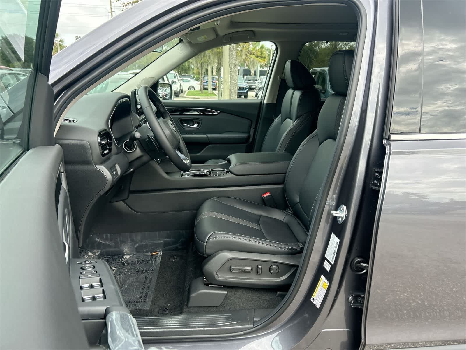 Thumbnail: 2025 Honda Pilot - 2