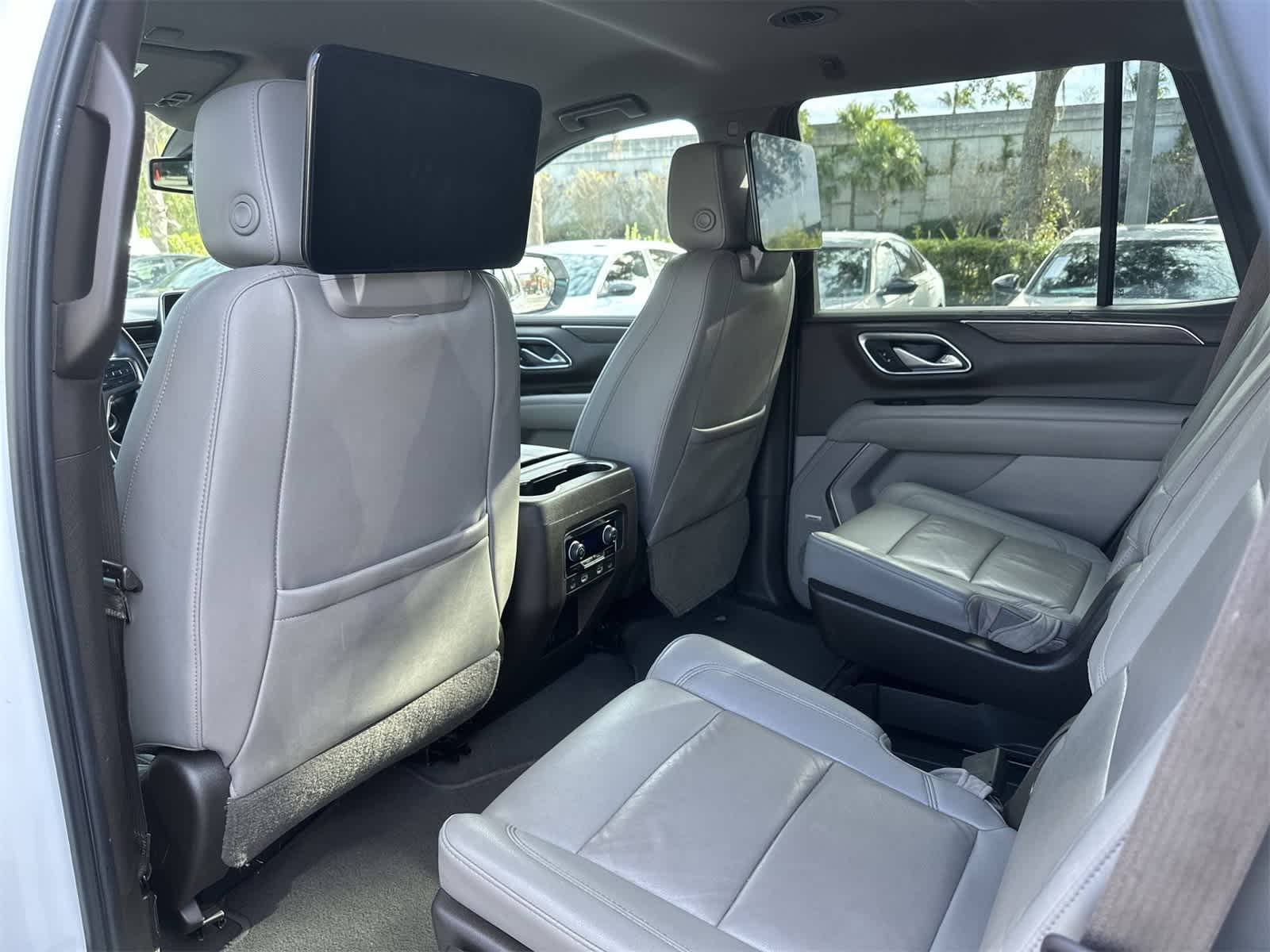 Thumbnail: 2021 Chevrolet Tahoe - 16