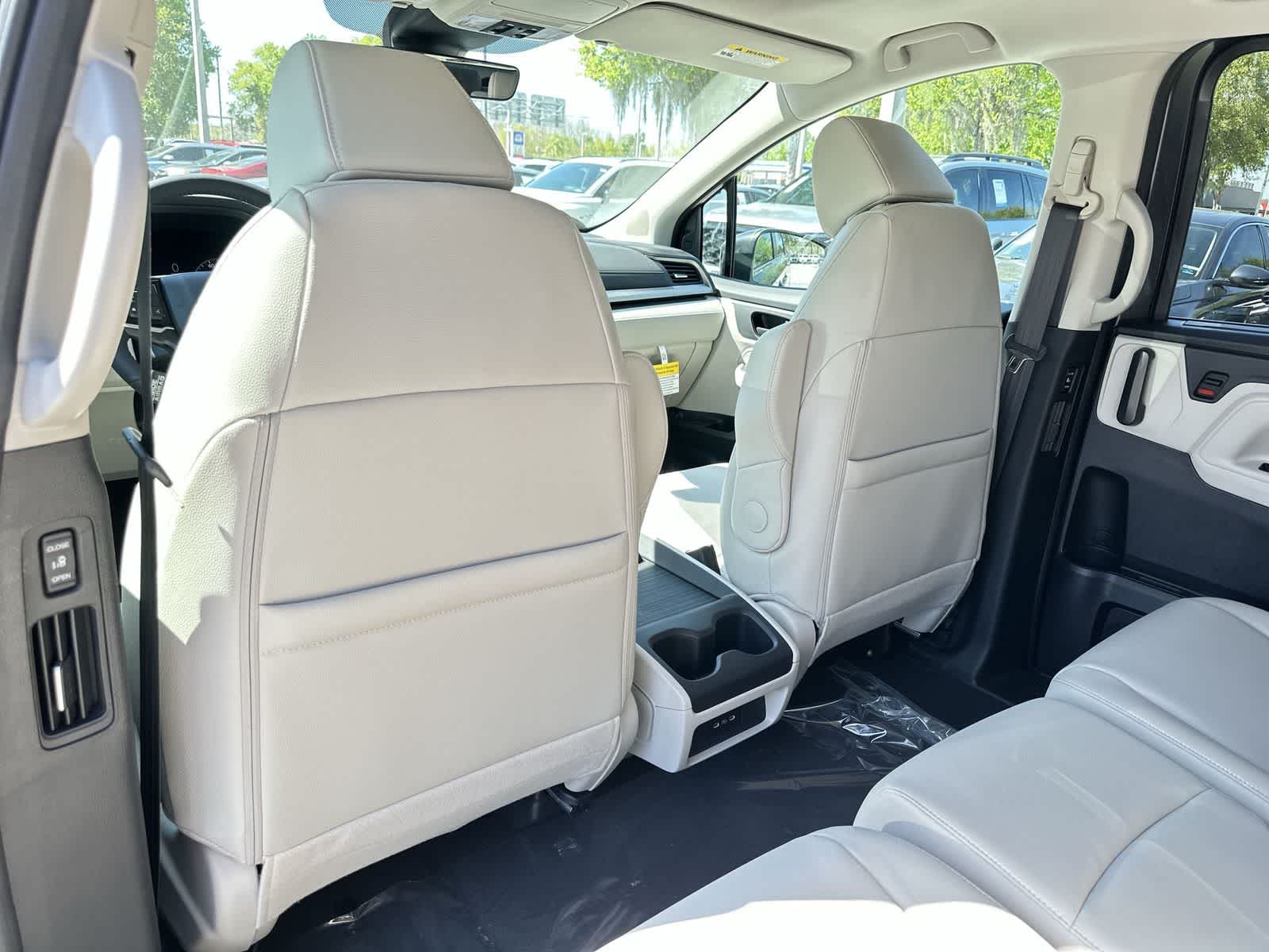 Thumbnail: 2026 Honda Odyssey - 13