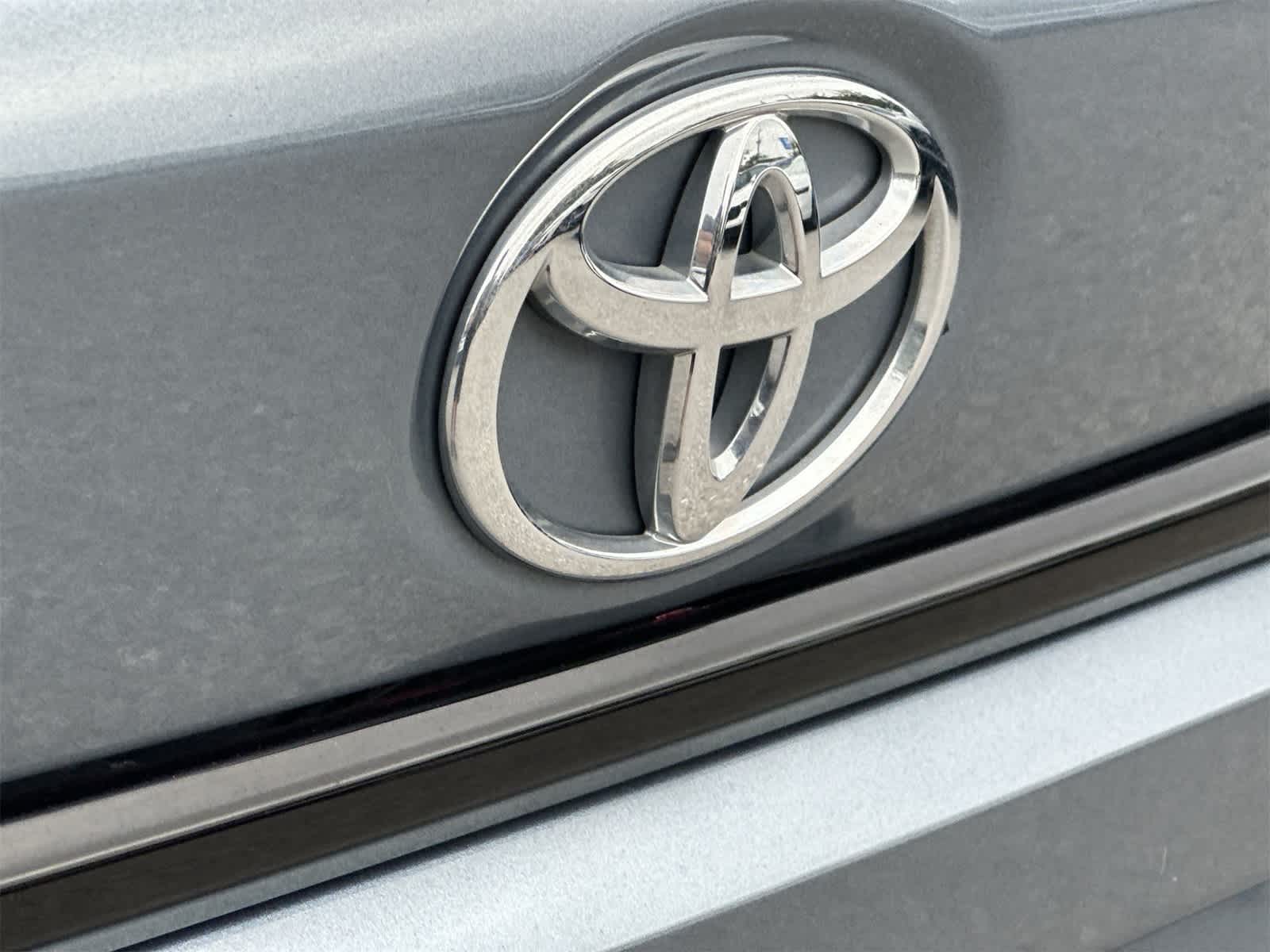 Thumbnail: 2020 Toyota Corolla - 10