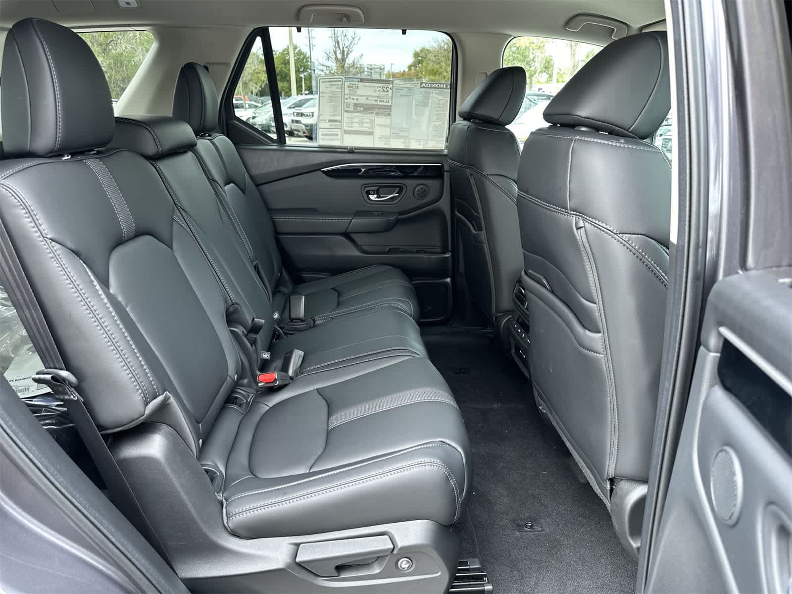 Thumbnail: 2025 Honda Pilot - 16