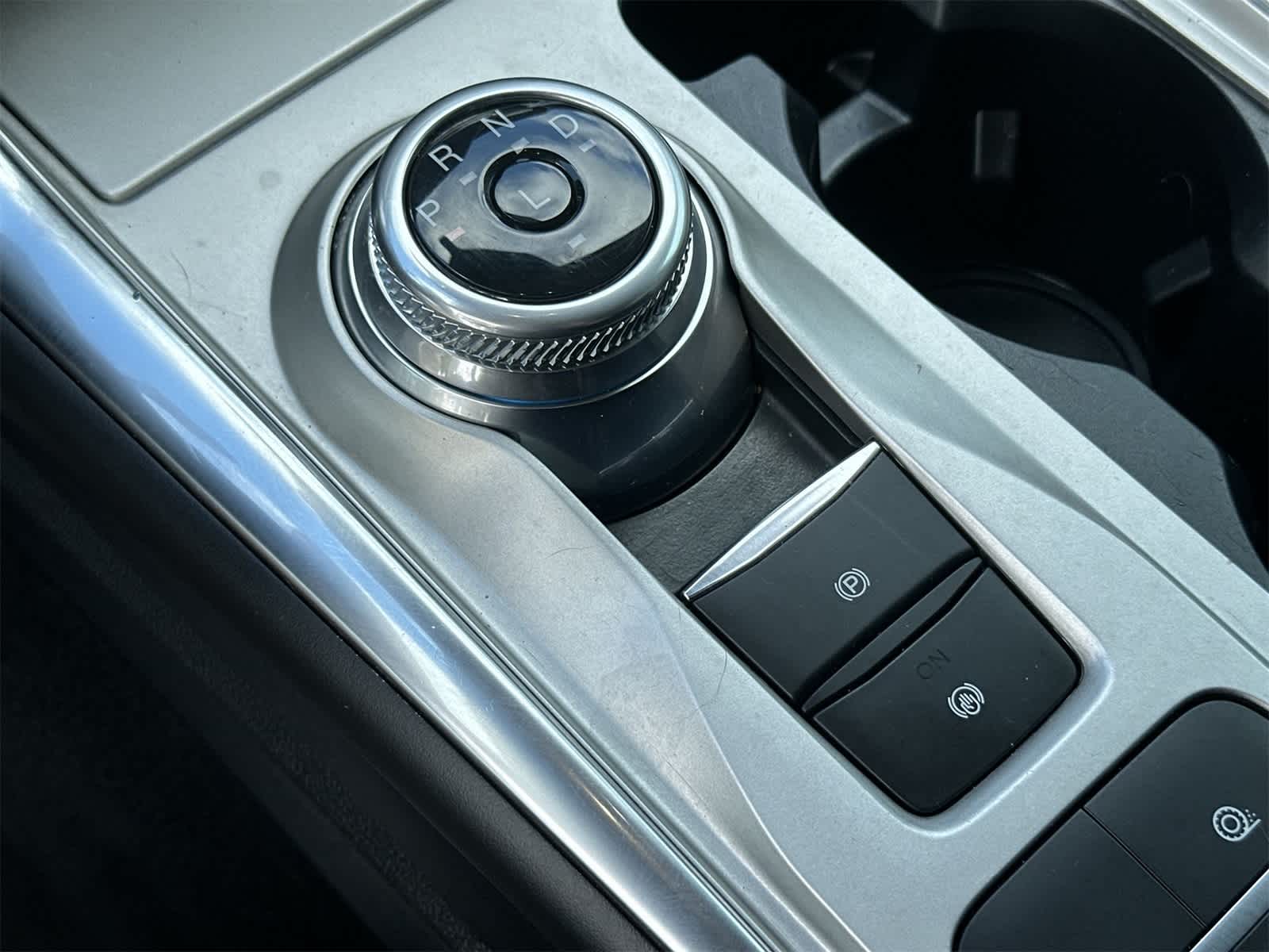 Thumbnail: 2022 Ford Explorer - 21