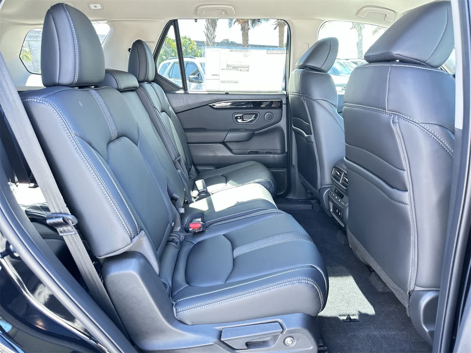 Thumbnail: 2026 Honda Pilot - 15