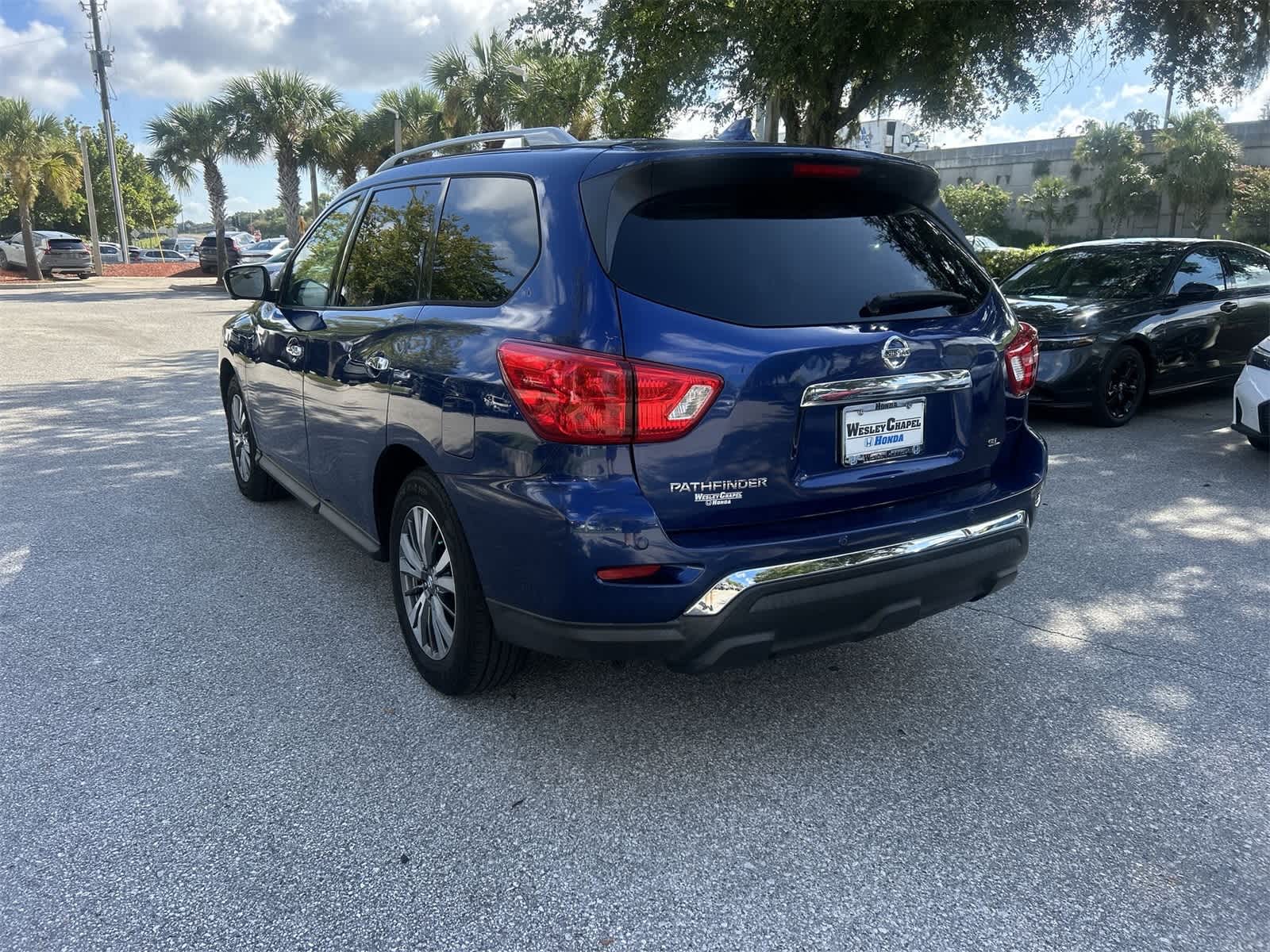 Thumbnail: 2020 Nissan Pathfinder - 4
