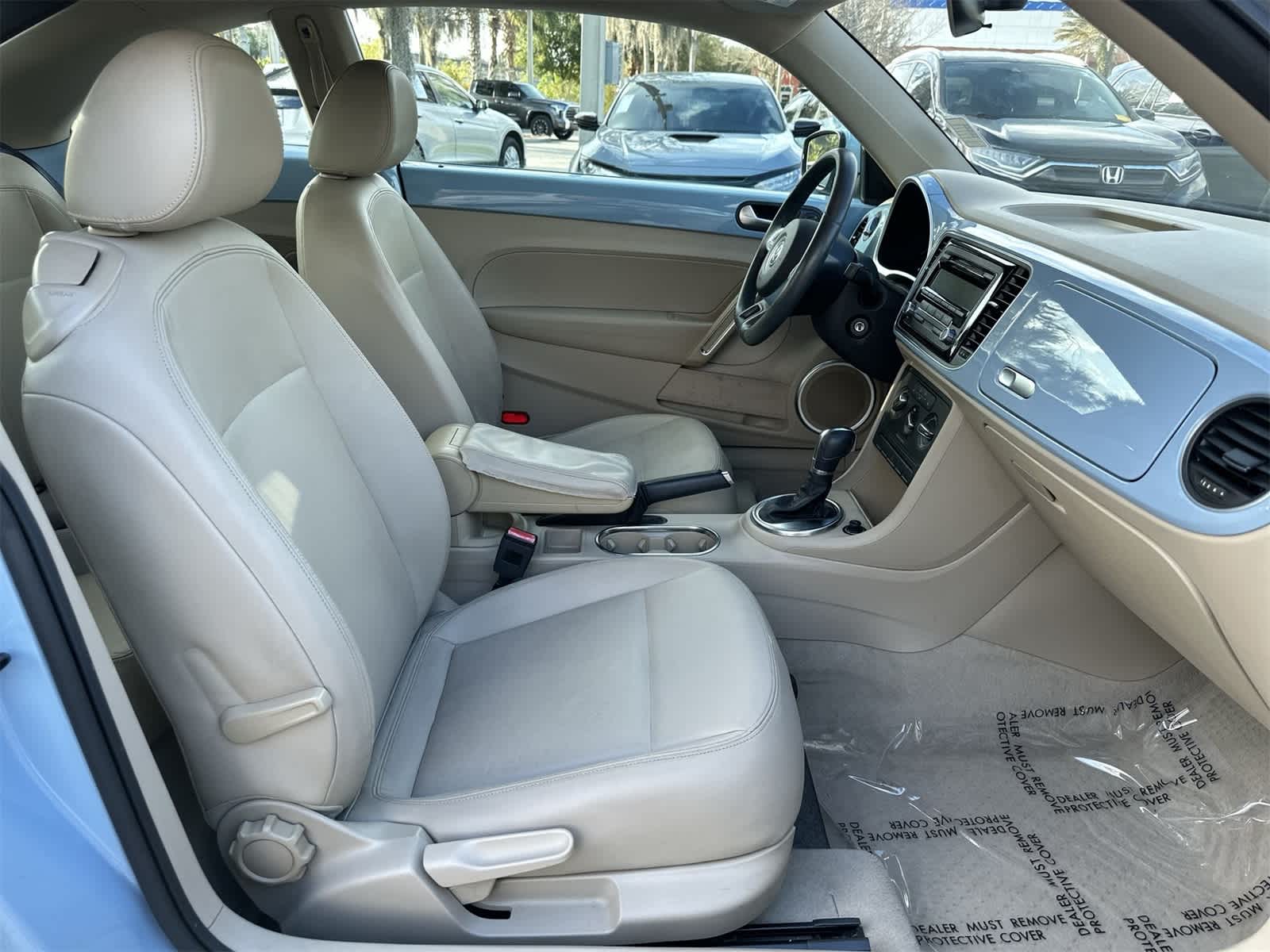 Thumbnail: 2014 Volkswagen Beetle - 15