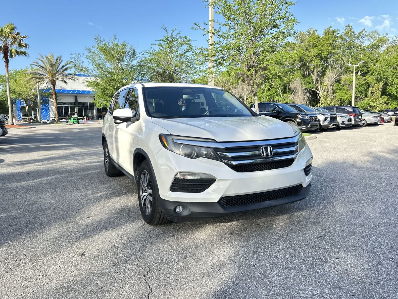 Thumbnail: 2018 Honda Pilot - 7