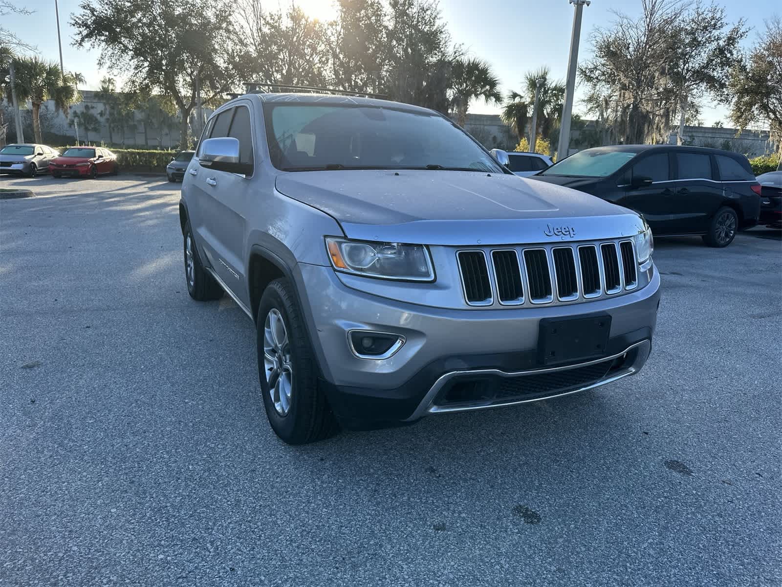 Thumbnail: 2014 Jeep Grand Cherokee - 8