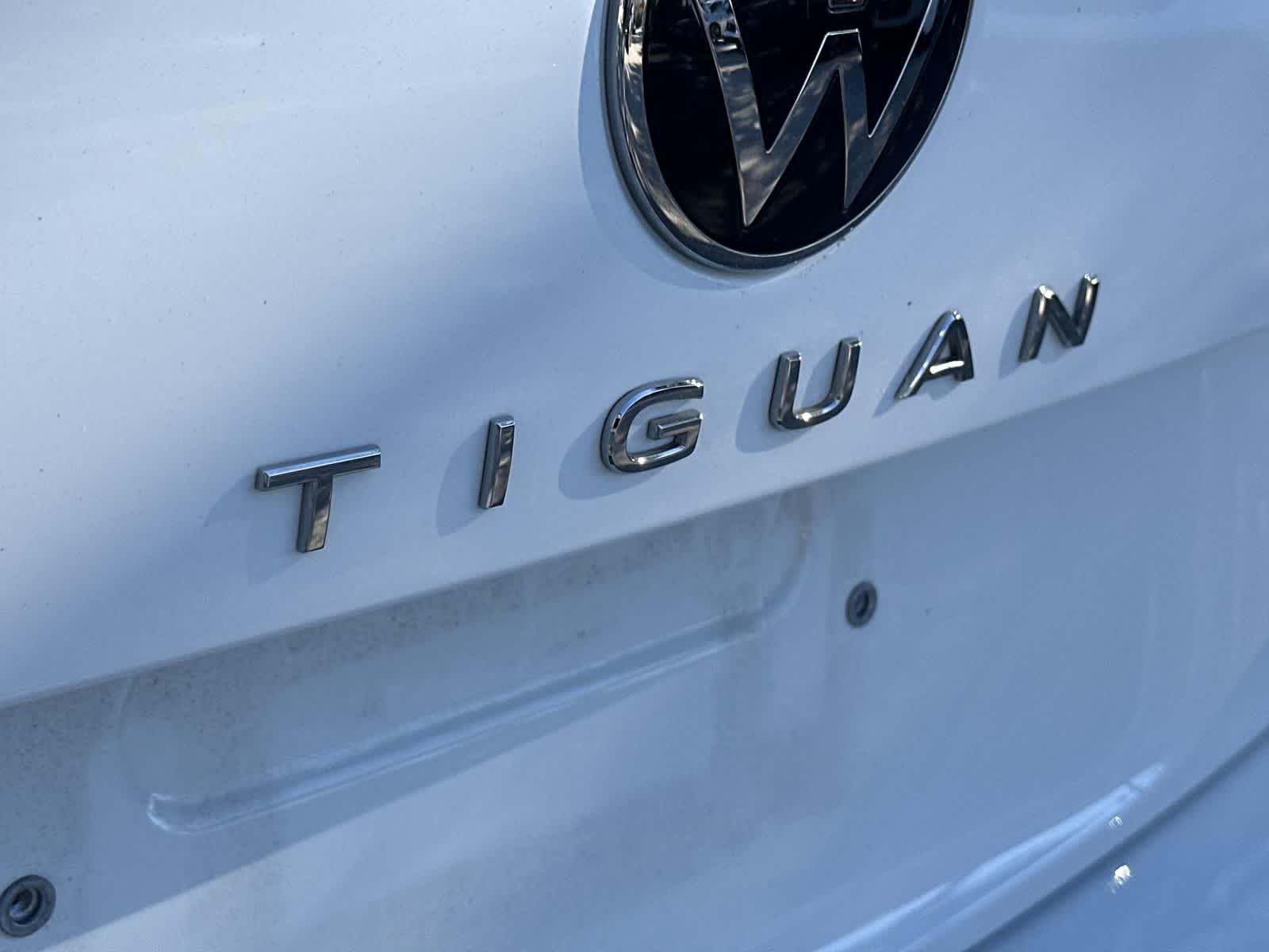 Thumbnail: 2024 Volkswagen Tiguan - 11