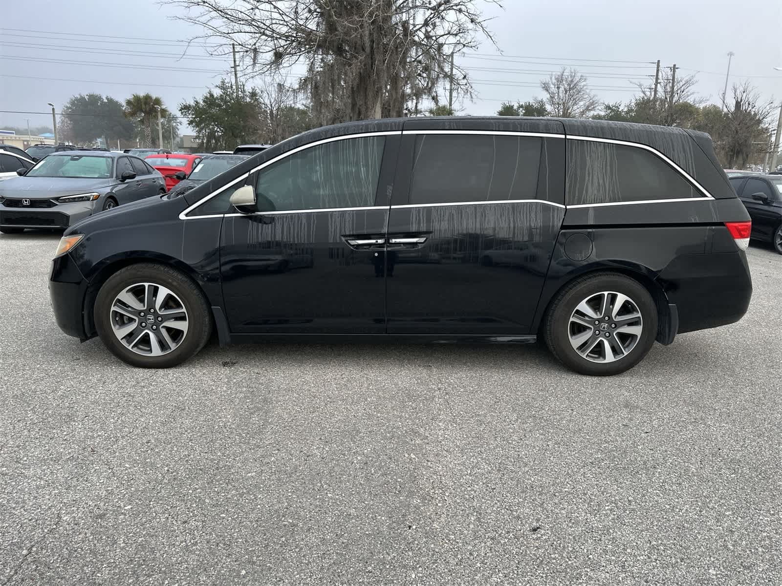 Thumbnail: 2015 Honda Odyssey - 3