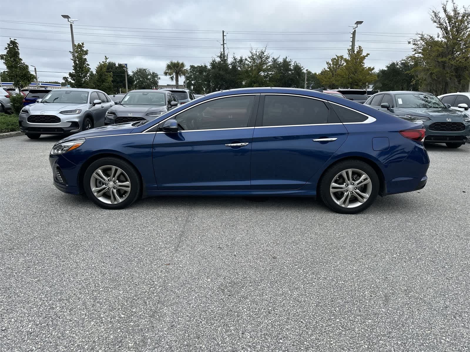 Thumbnail: 2019 Hyundai Sonata - 3