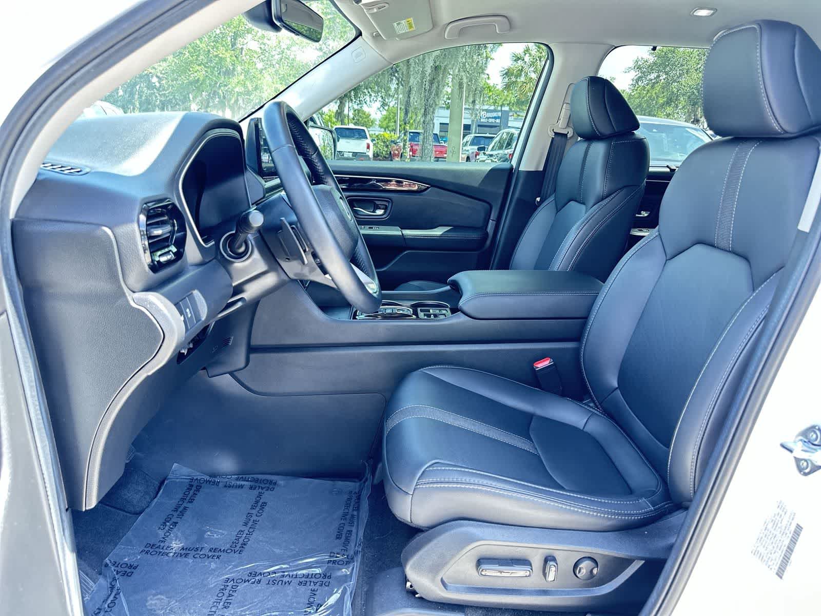 Thumbnail: 2025 Honda Pilot - 13