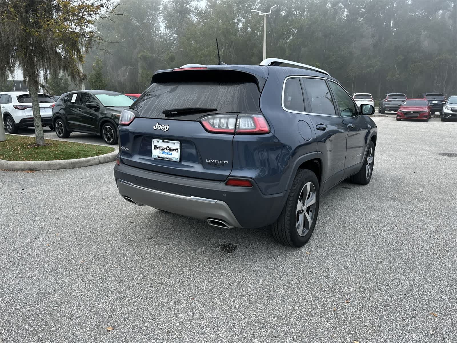 Thumbnail: 2019 Jeep Cherokee - 6