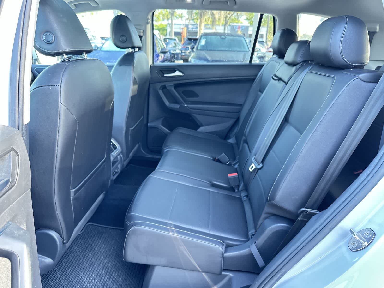 Thumbnail: 2018 Volkswagen Tiguan - 14