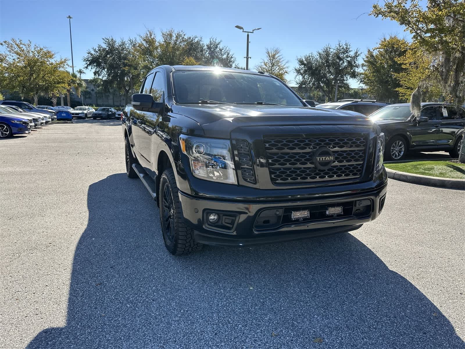 Thumbnail: 2018 Nissan Titan - 8