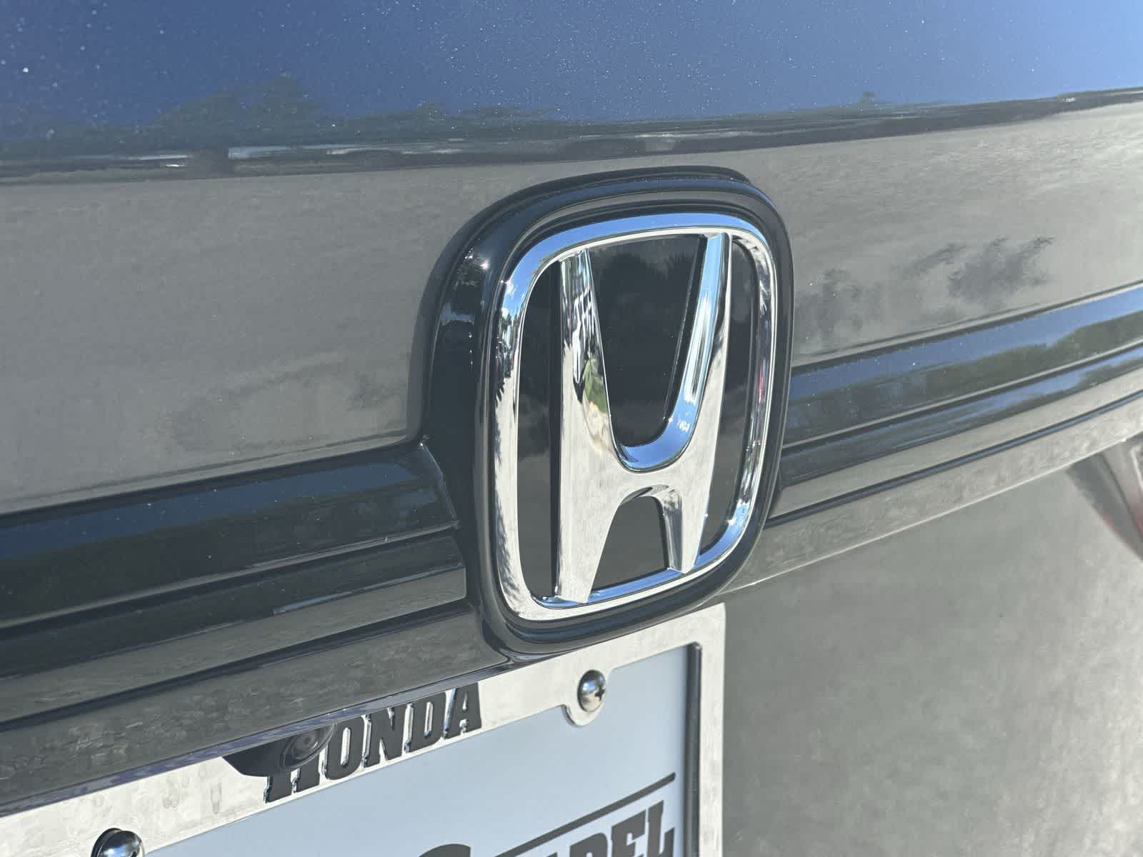 Thumbnail: 2026 Honda Odyssey - 10