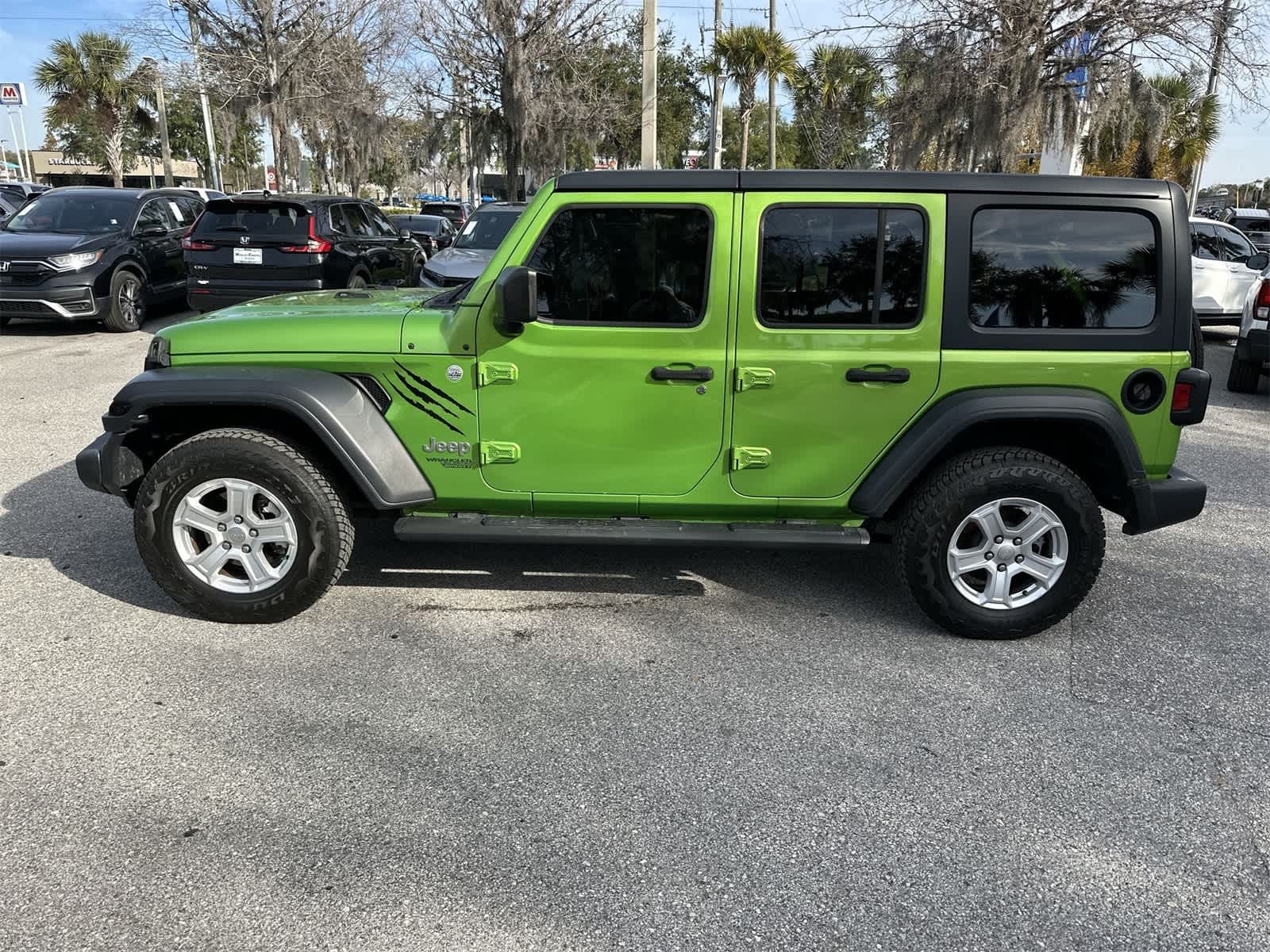 Thumbnail: 2019 Jeep Wrangler - 3