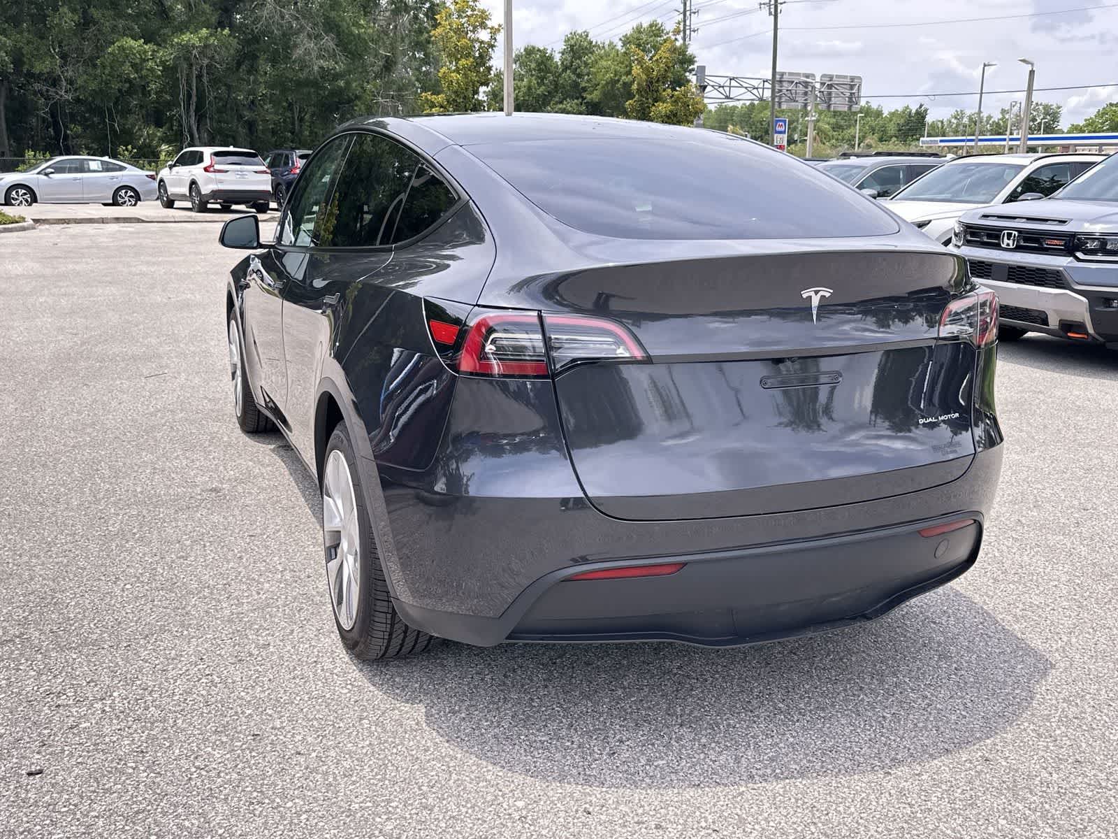 Thumbnail: 2024 Tesla Model Y - 4