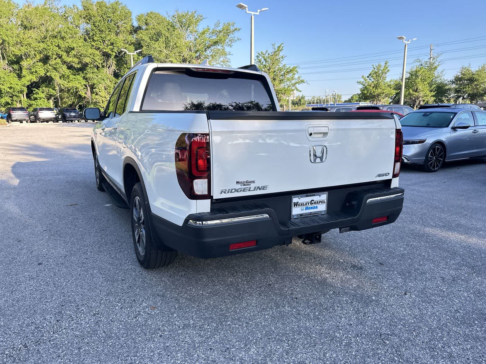 Thumbnail: 2017 Honda Ridgeline - 4