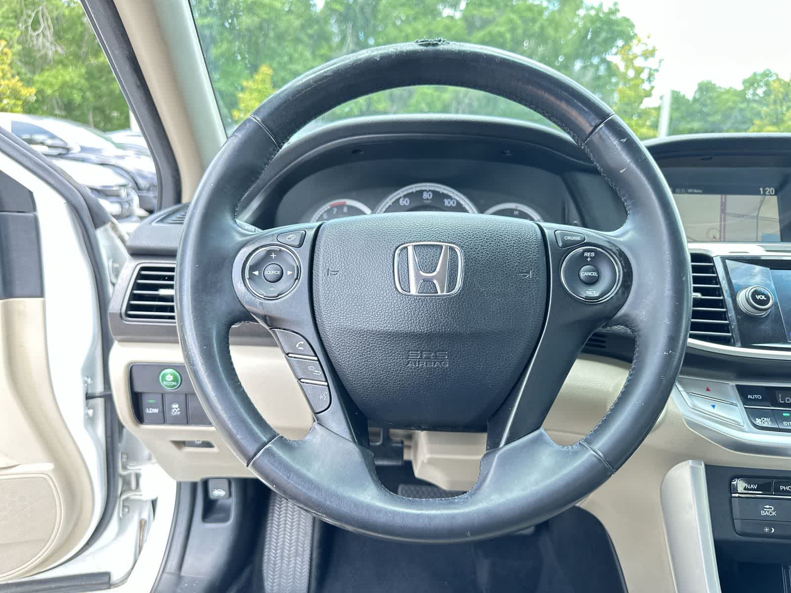 Thumbnail: 2015 Honda Accord - 18