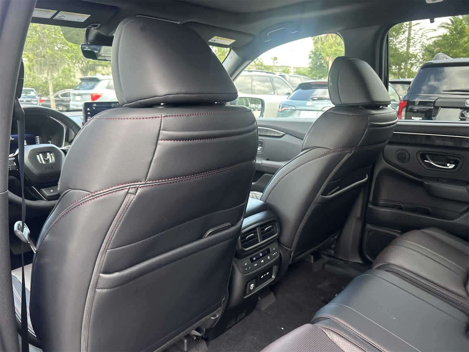 2025 Honda Pilot Black Edition 14