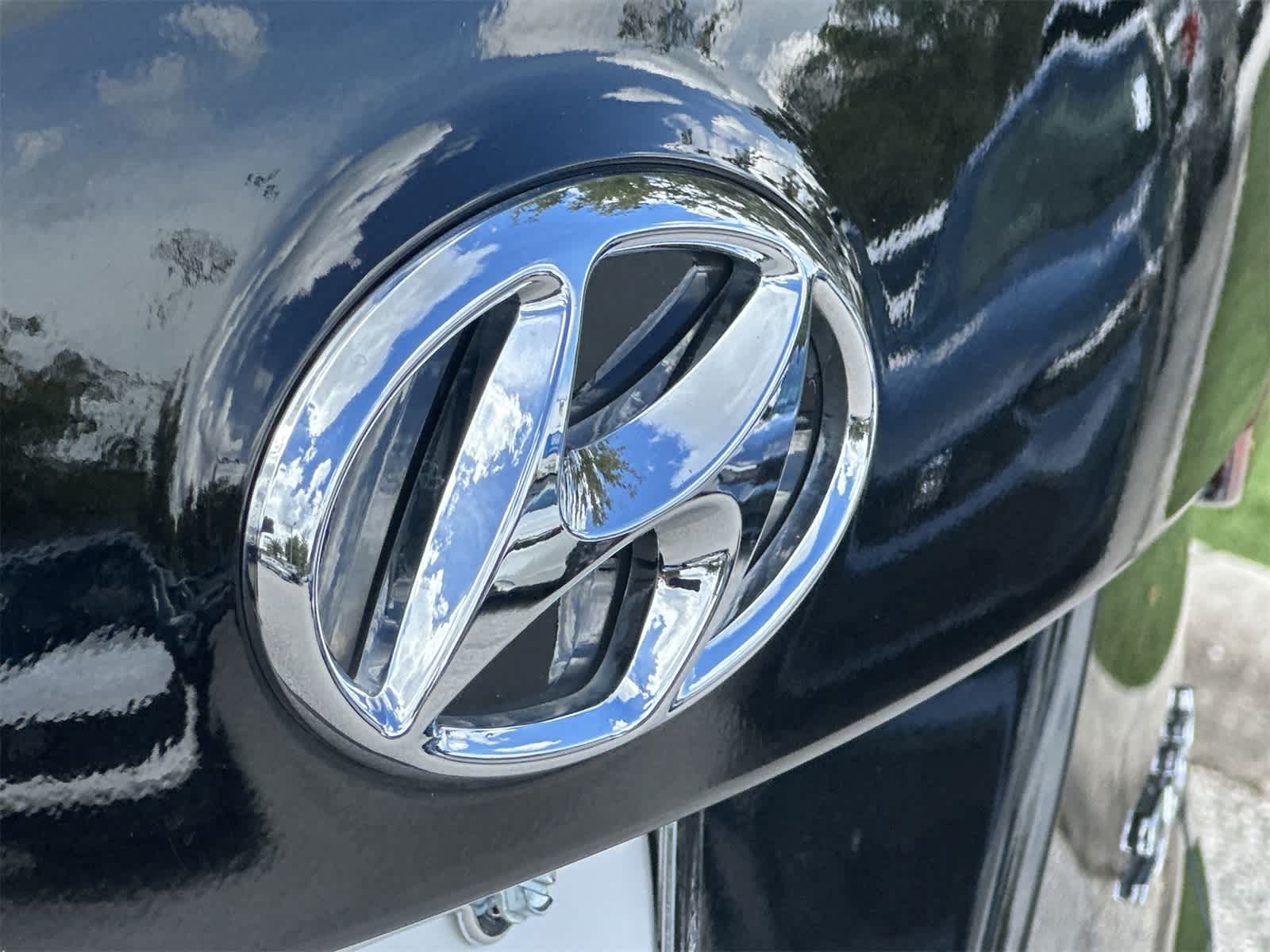 Thumbnail: 2018 Hyundai Santa Fe - 10