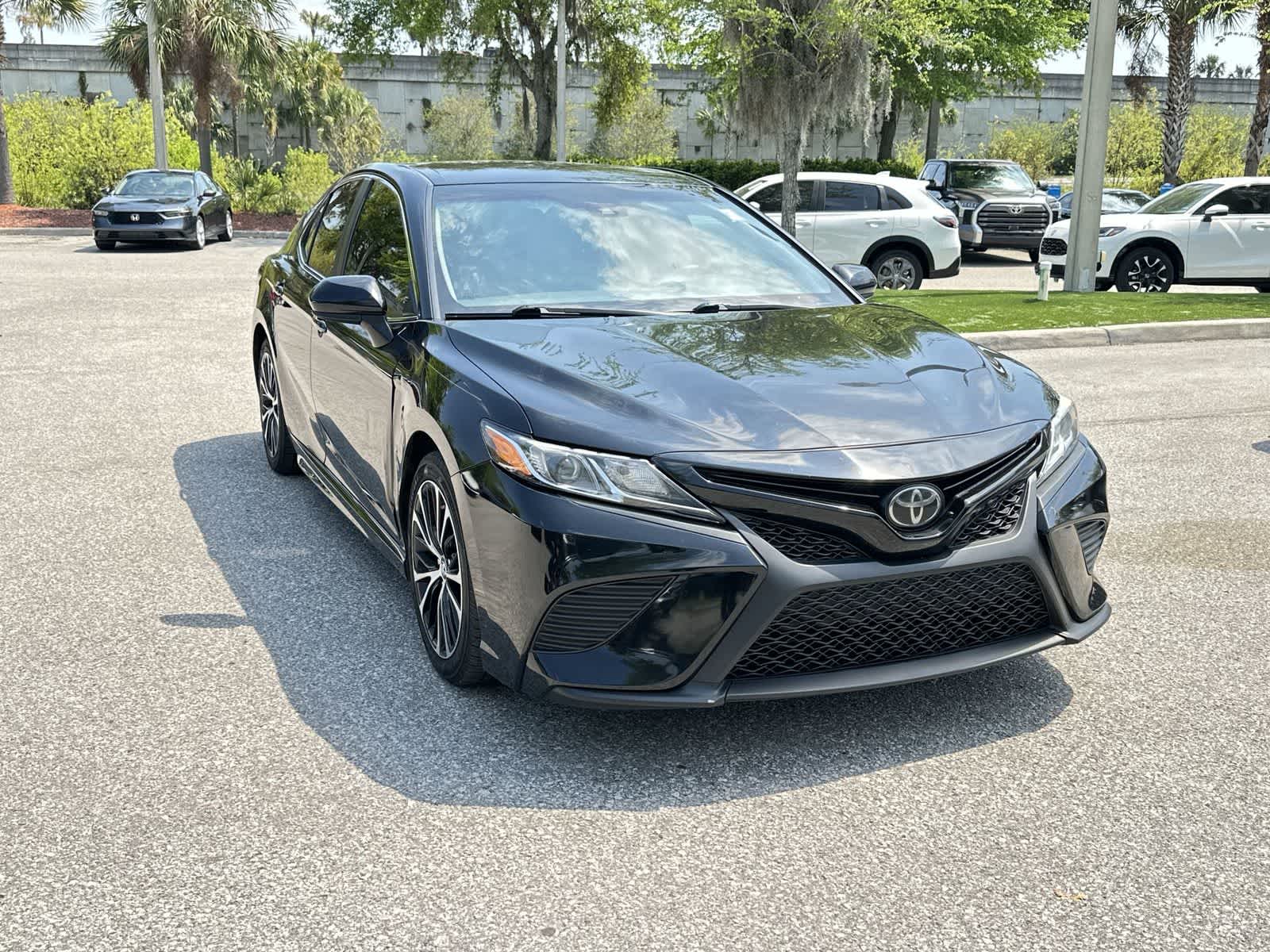 Thumbnail: 2019 Toyota Camry - 8