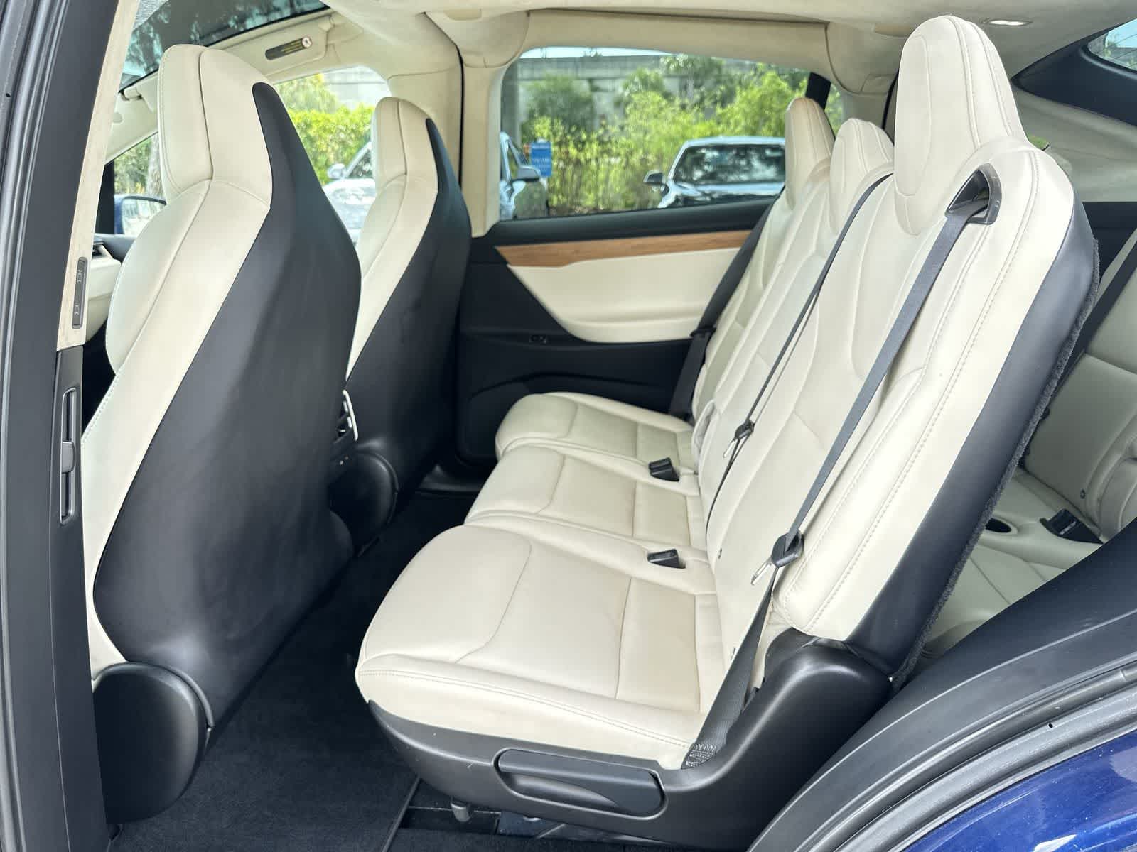 Thumbnail: 2018 Tesla Model X - 15