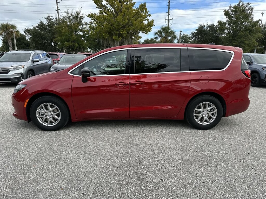 Used 2025 Chrysler Voyager LX Van Passenger Van
