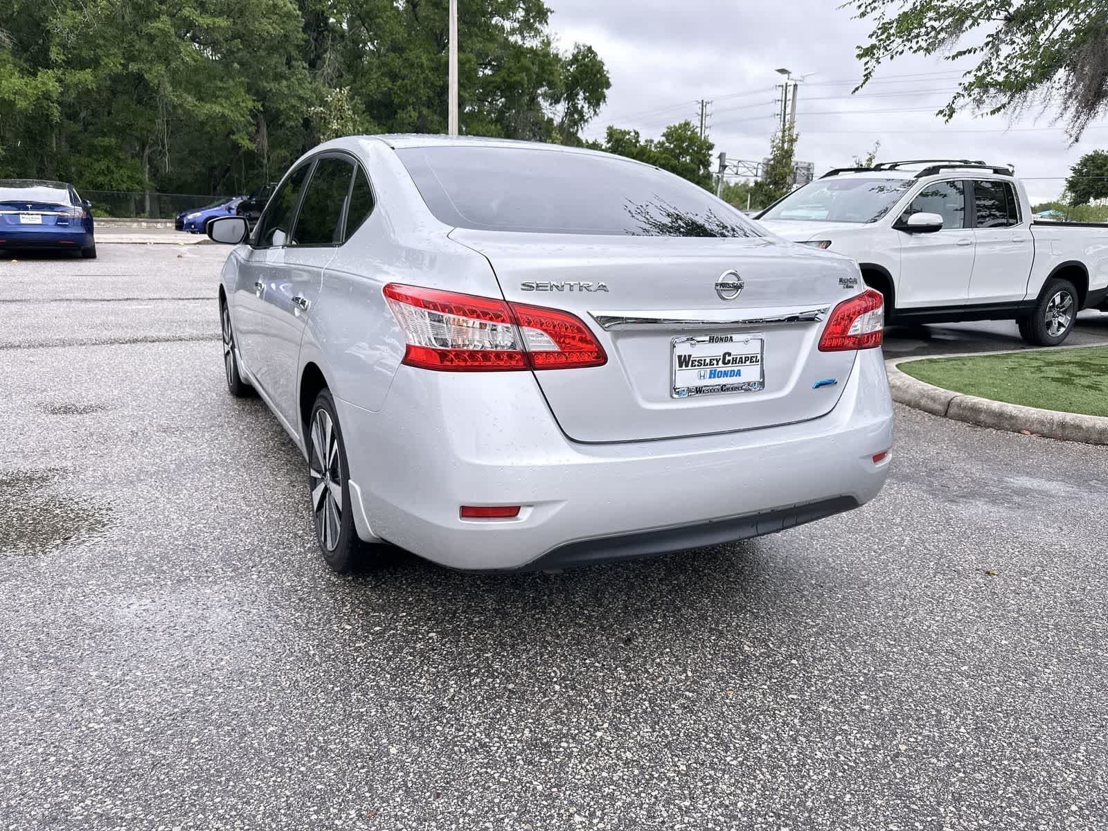 Thumbnail: 2014 Nissan Sentra - 4