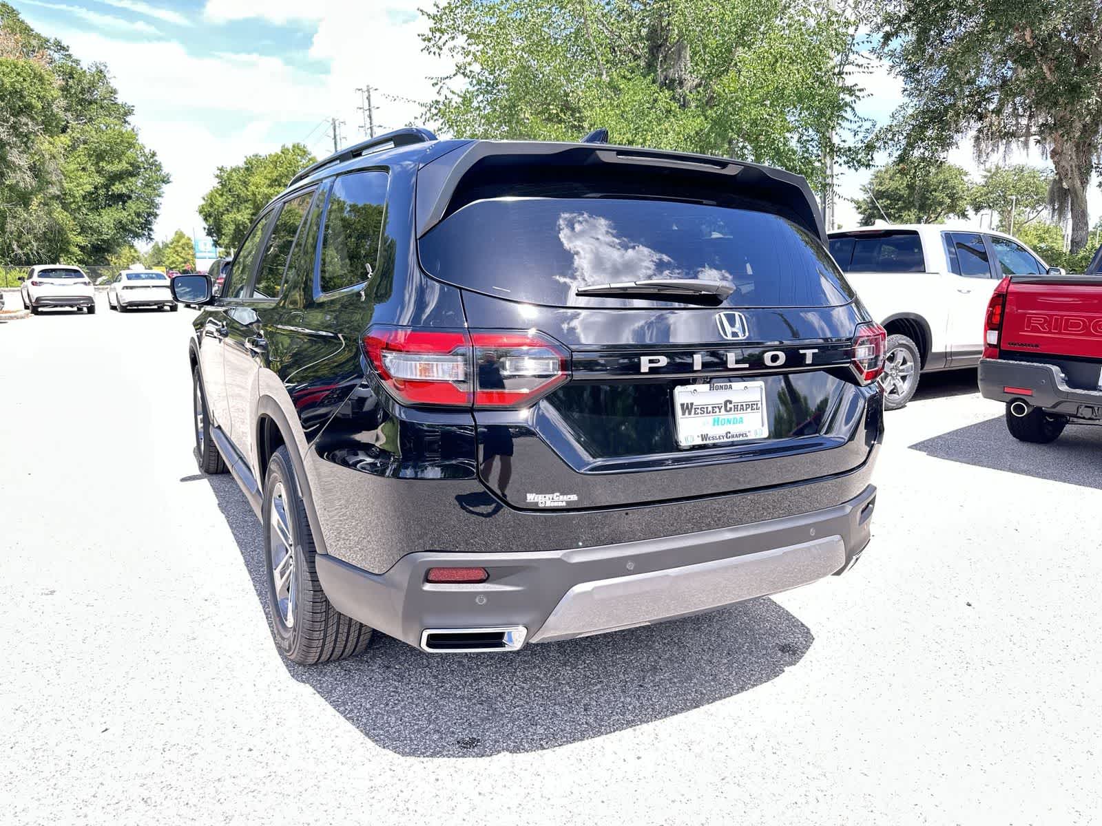 Thumbnail: 2026 Honda Pilot - 4
