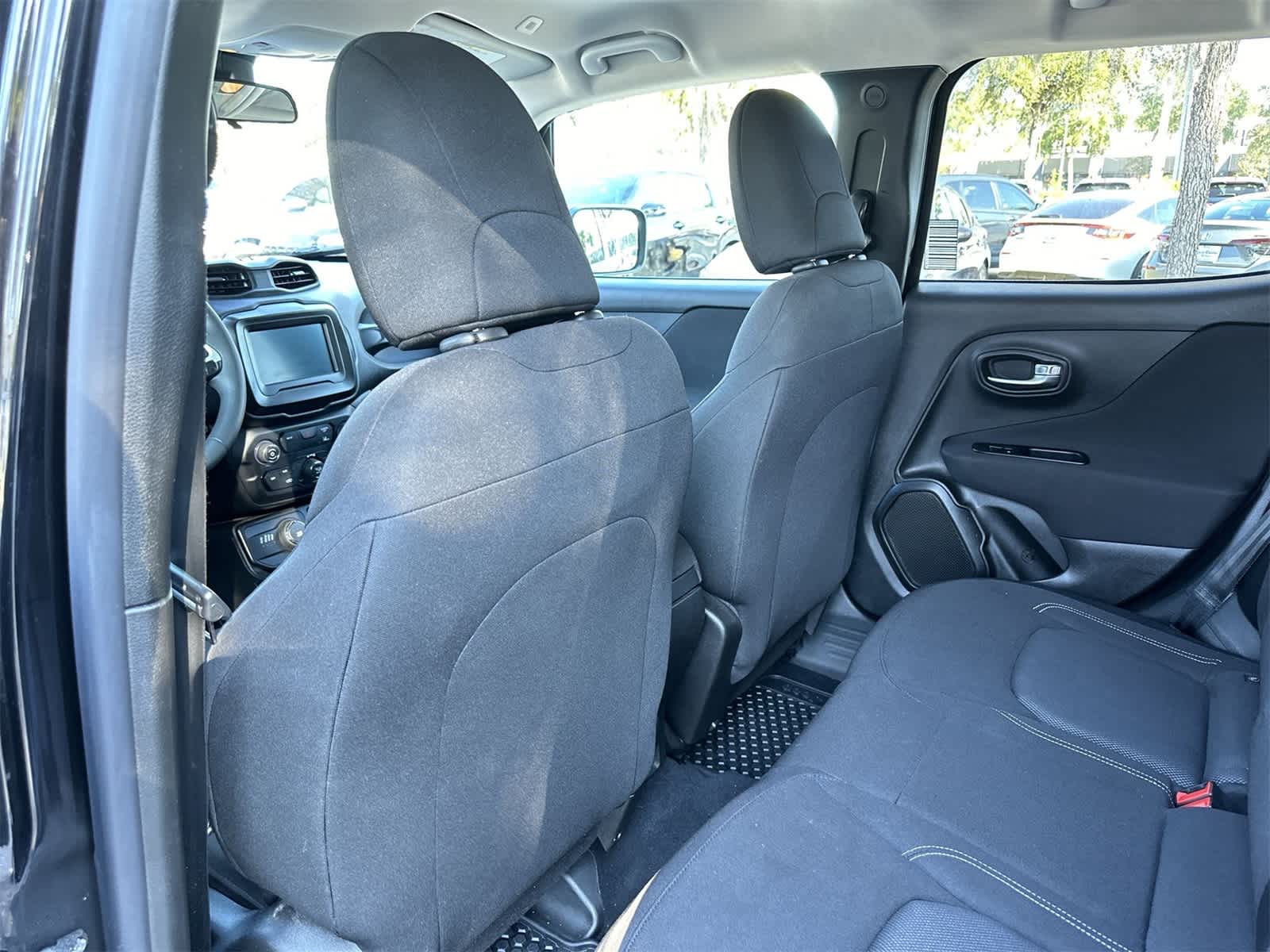 Thumbnail: 2021 Jeep Renegade - 14