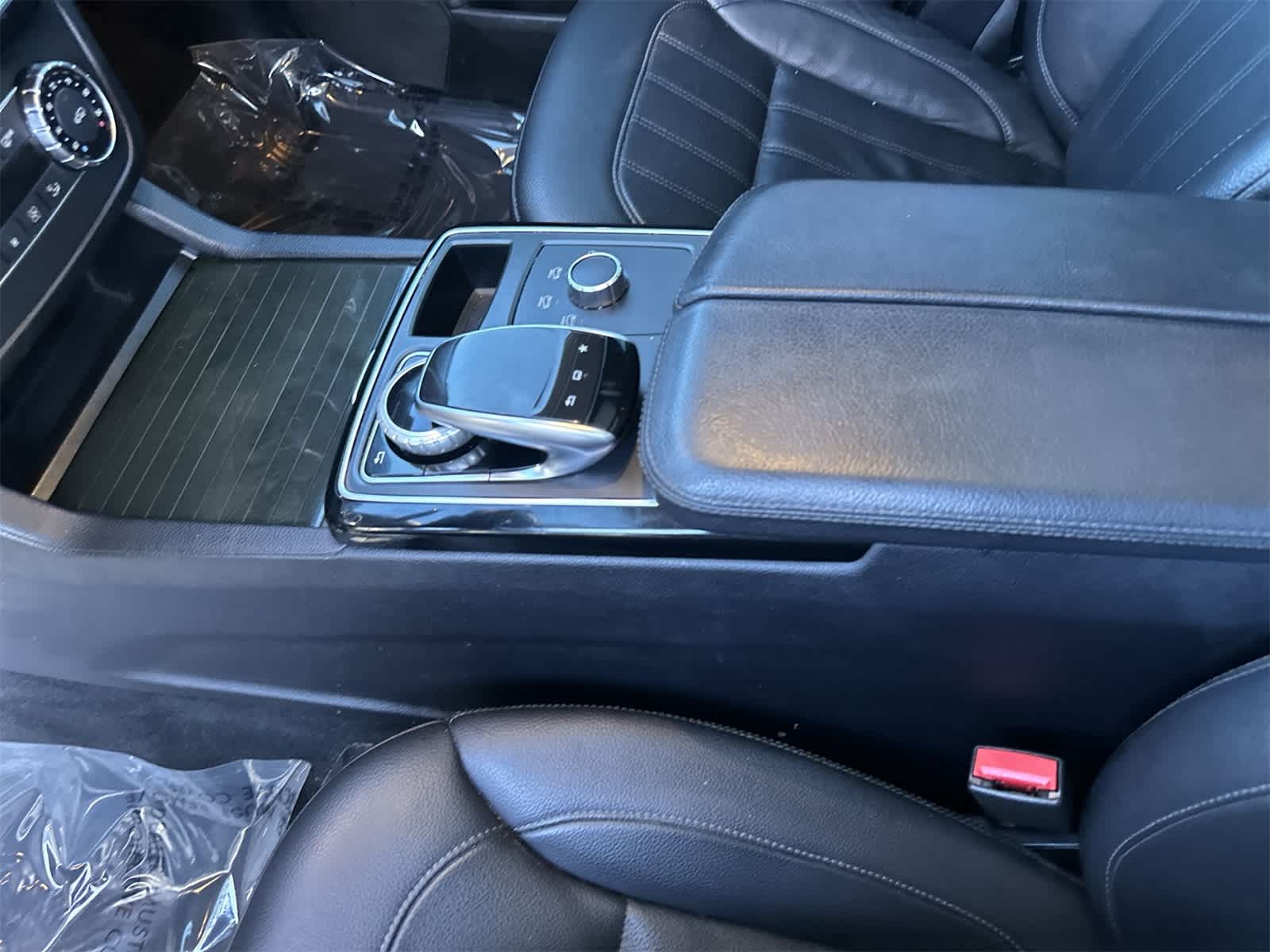 Thumbnail: 2016 Mercedes-Benz GLE - 19