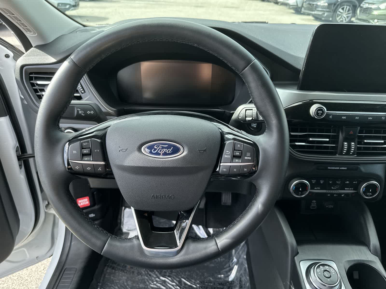 Thumbnail: 2024 Ford Escape - 18