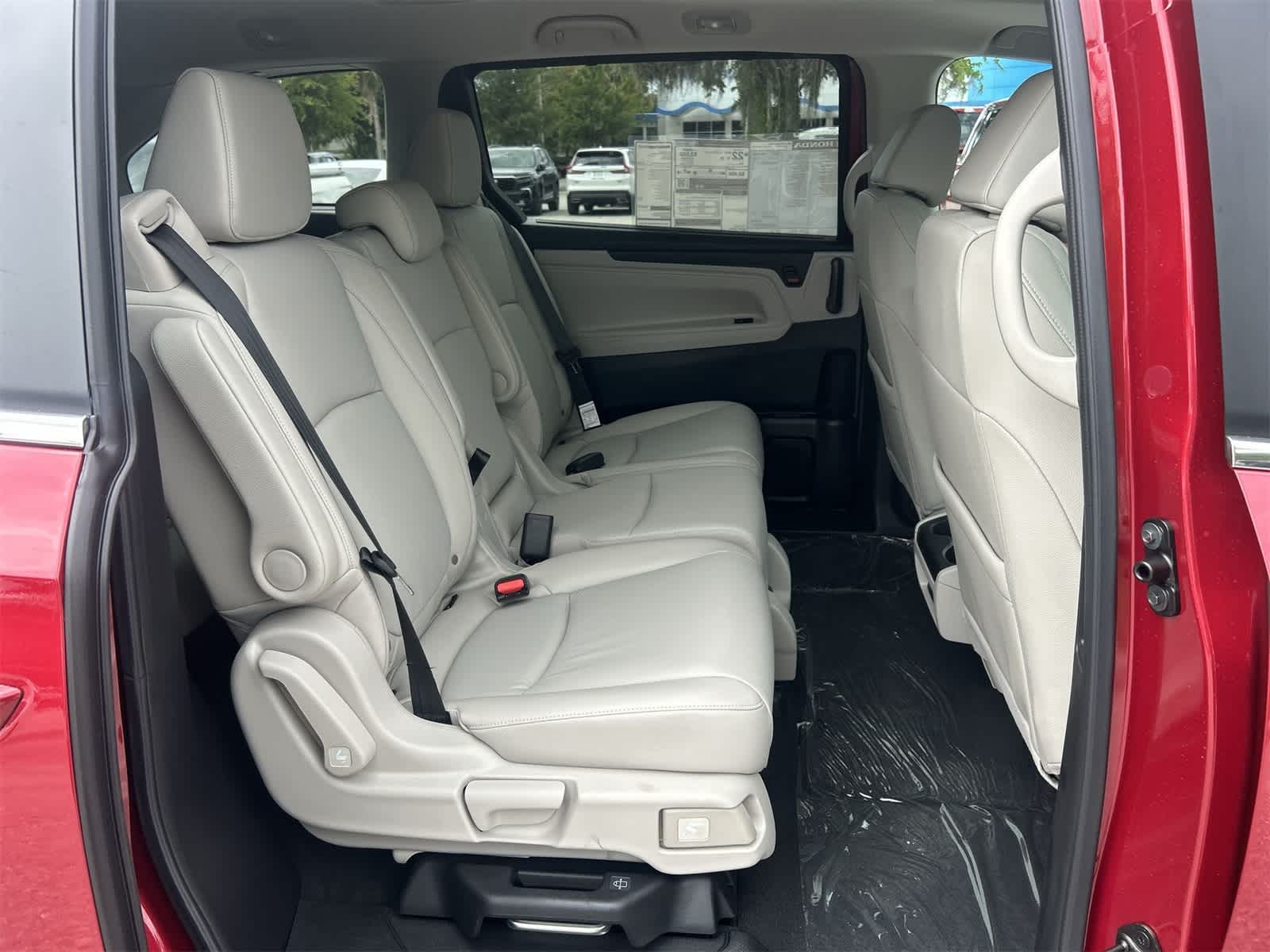 Thumbnail: 2025 Honda Odyssey - 16