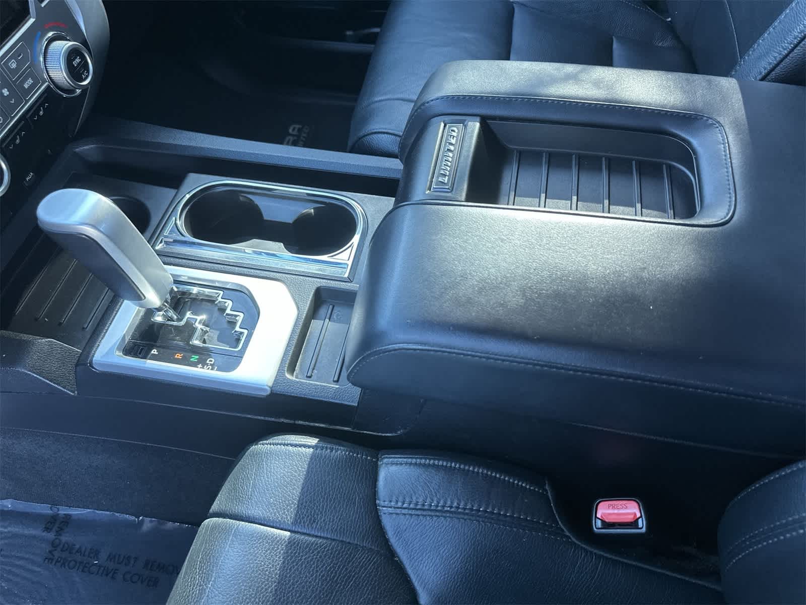 Thumbnail: 2015 Toyota Tundra - 19